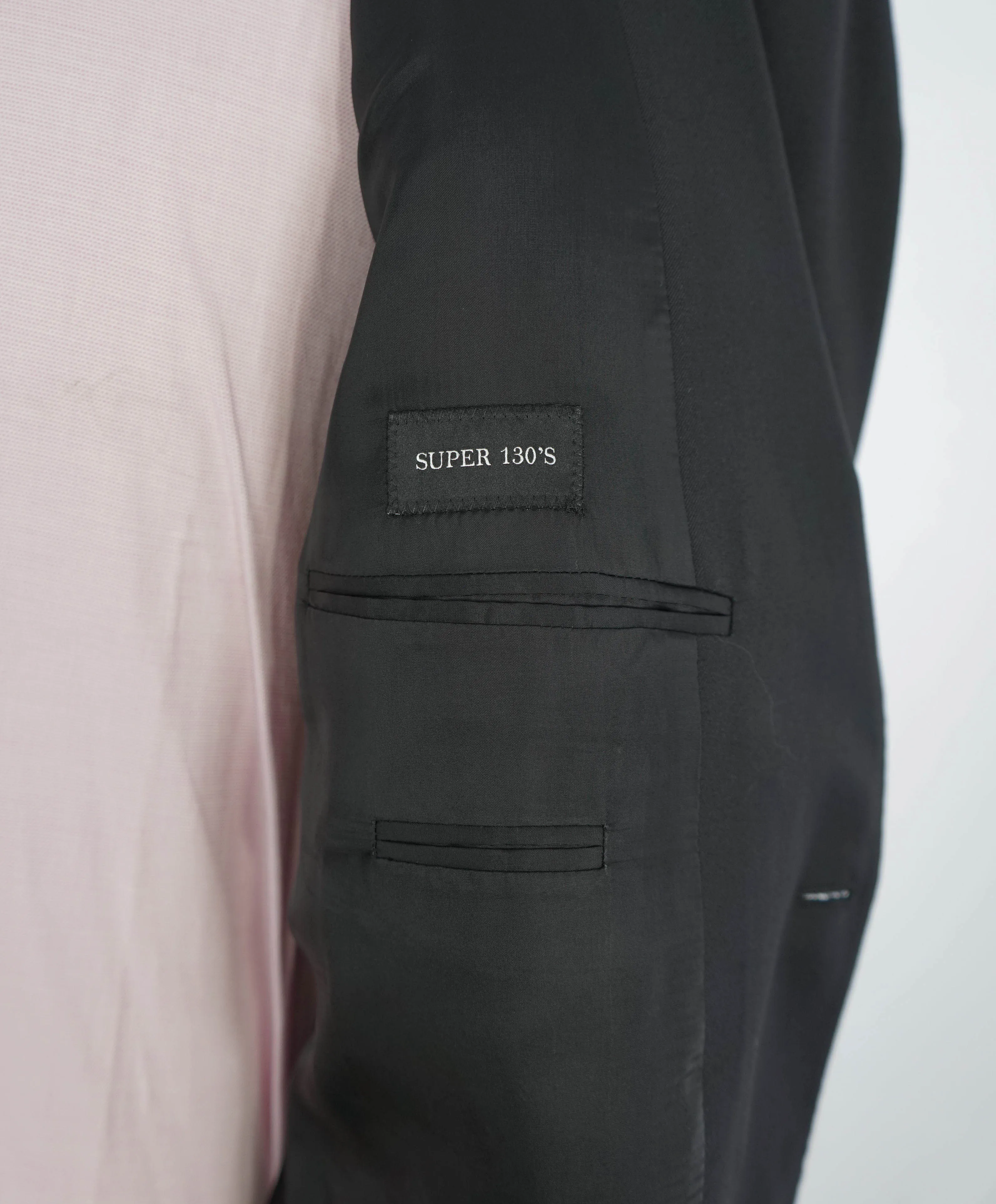 $1,995 EMPORIO ARMANI -Super 130's  “G LINE” Black 2-Btn Solid Suit - 46R