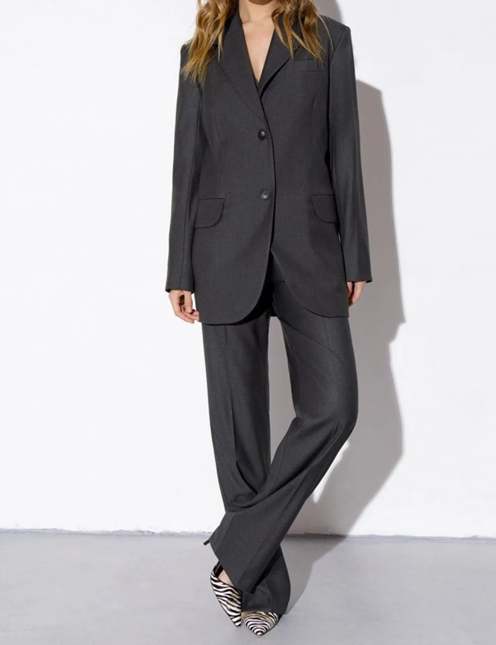 2 Piece Double Buttons Peak Lapel Women Suit