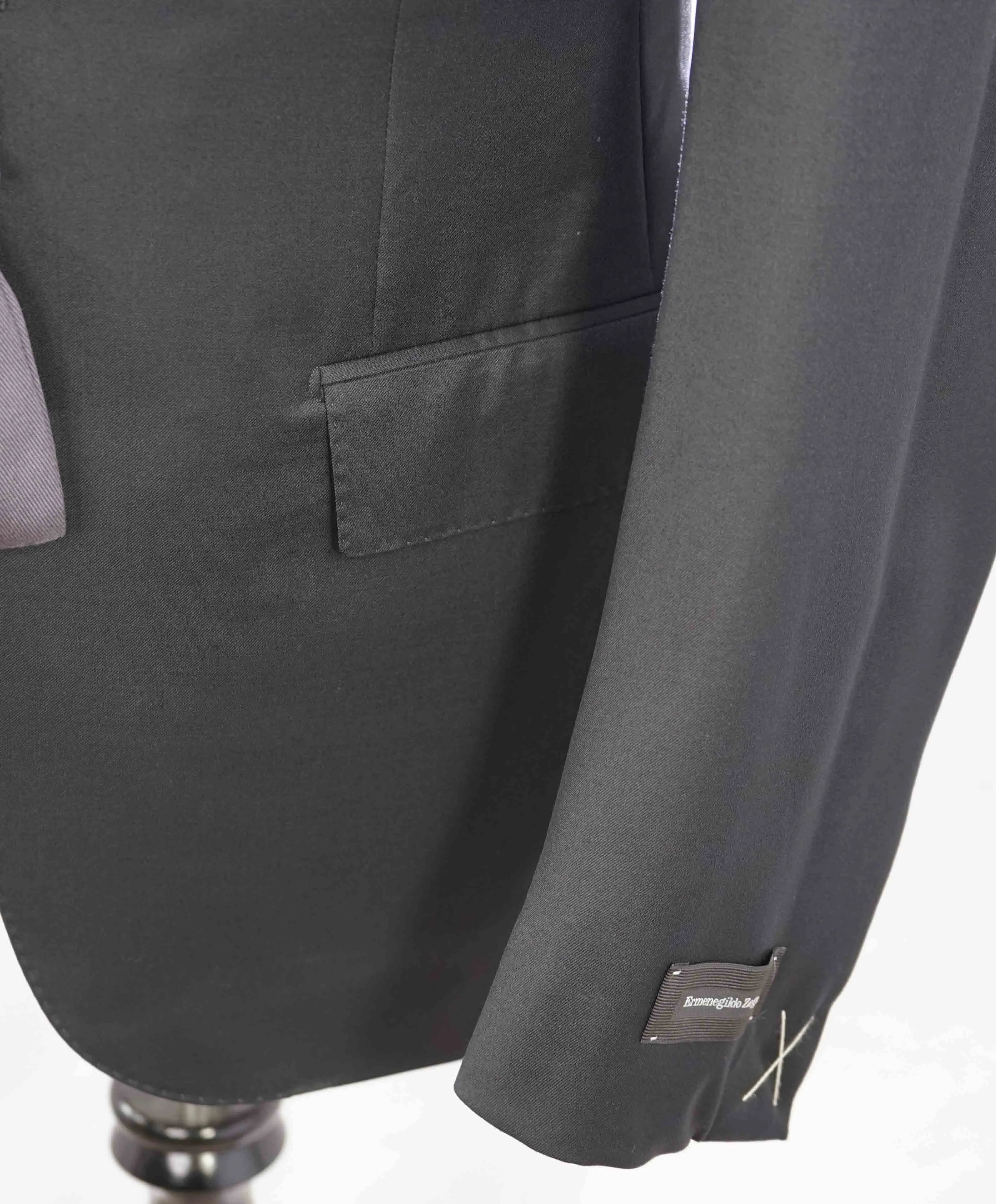 $3,000 ERMENEGILDO ZEGNA - Black “Microsphere” Wool Suit - 40S