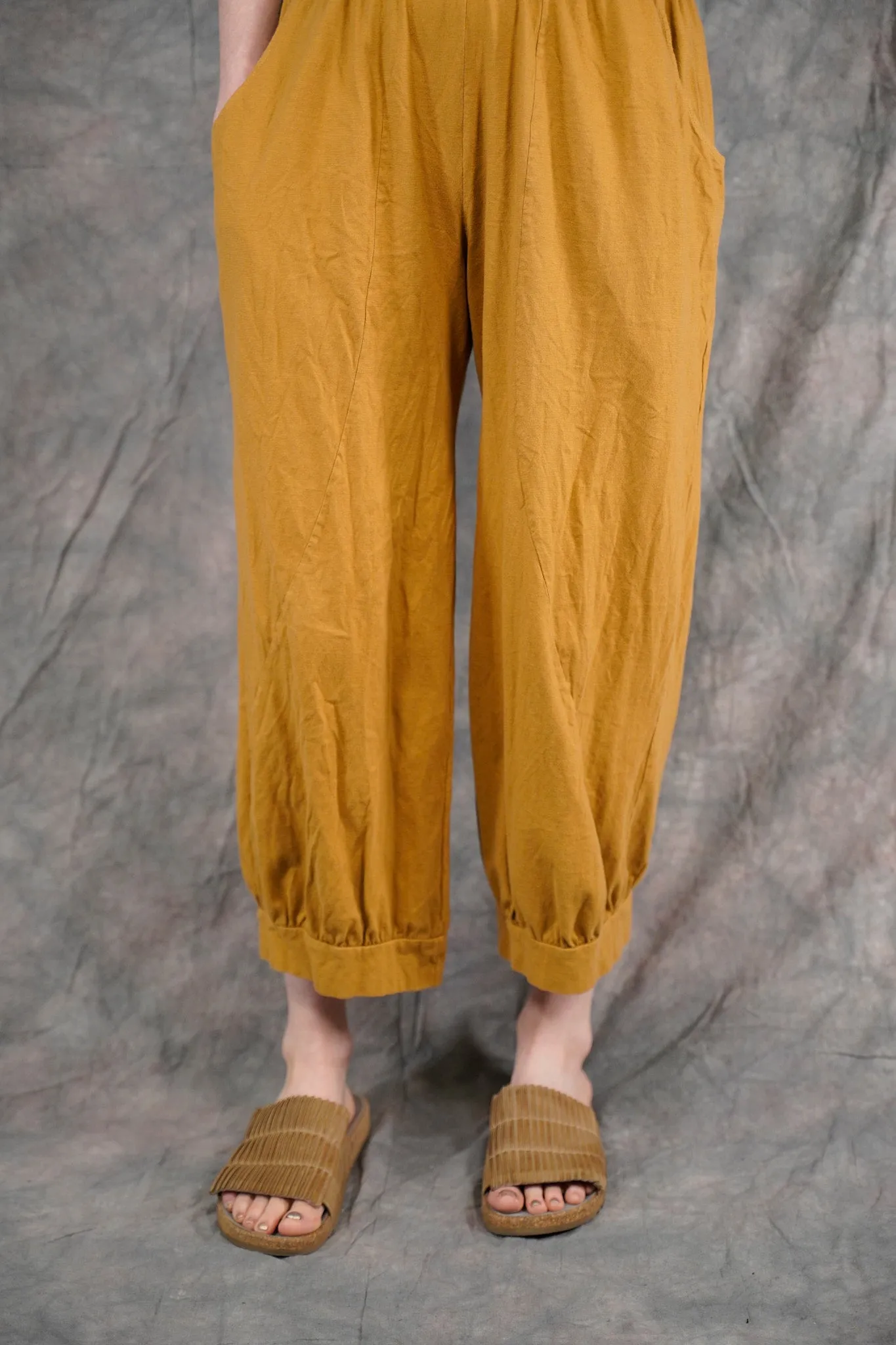3326 Cropped Bloomers Antique Bronze