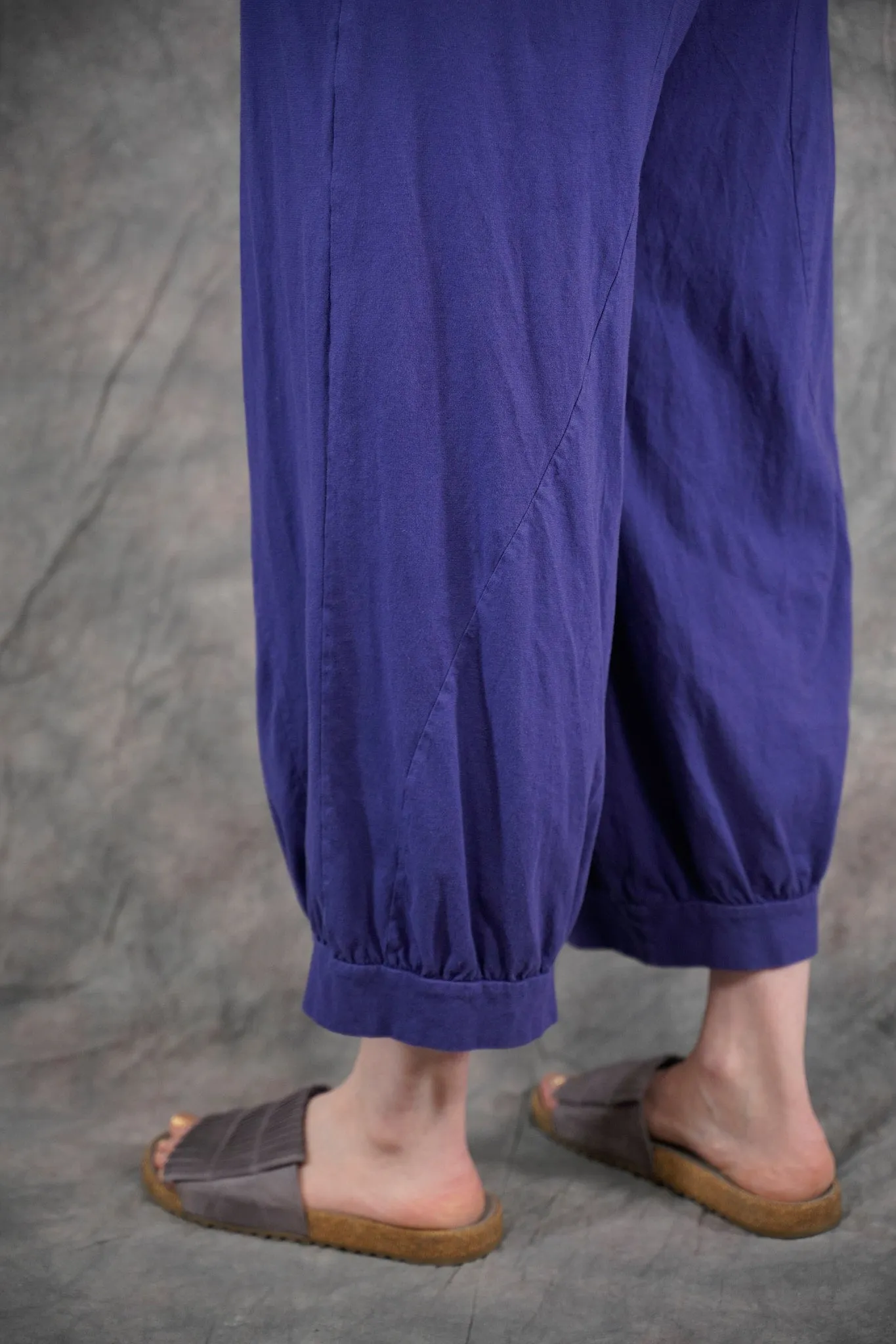3326 Cropped Bloomers Ultraviolet