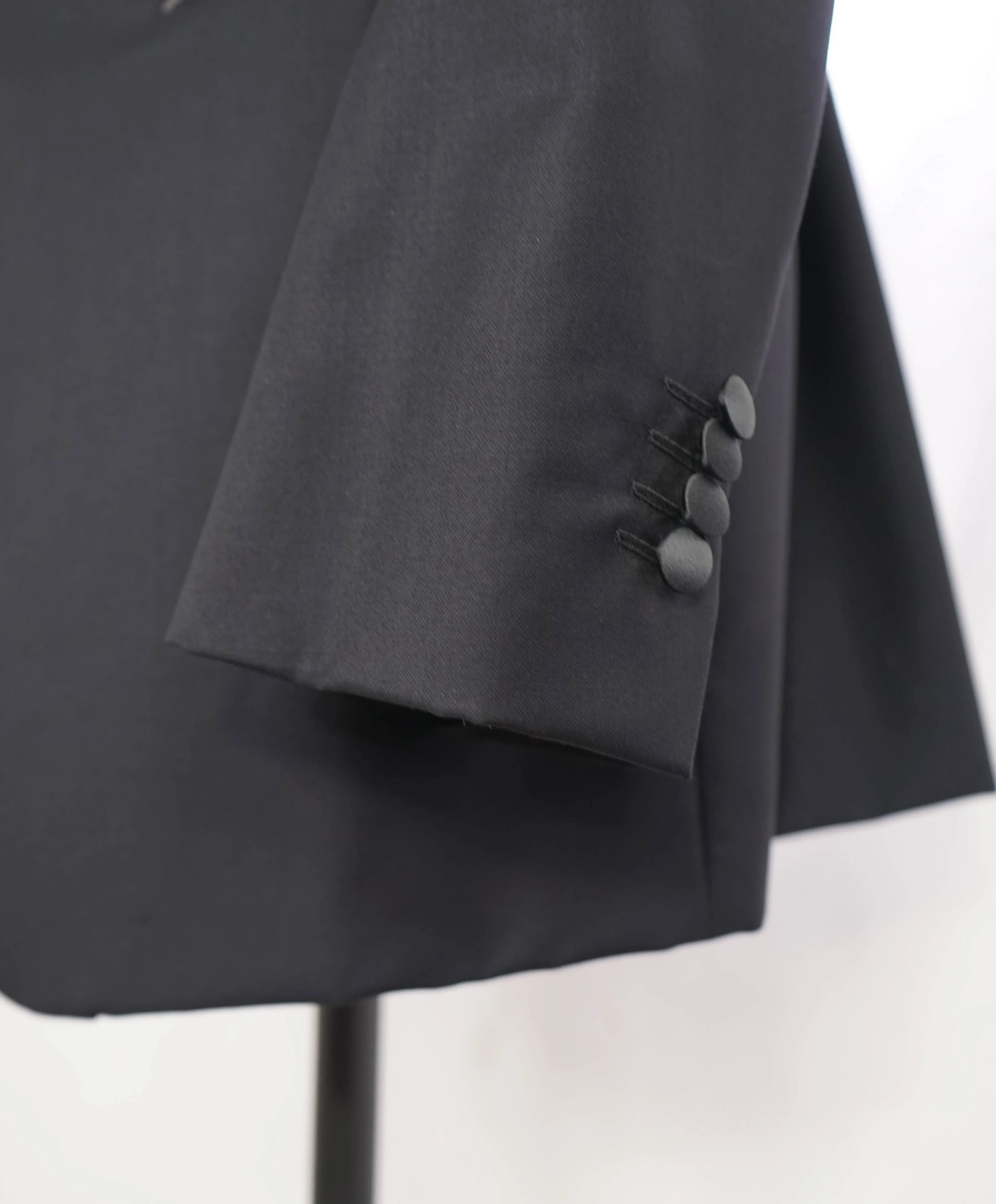 $4,595 GIORGIO ARMANI - "WALL STREET" Navy Cashmere Tuxedo - 46L