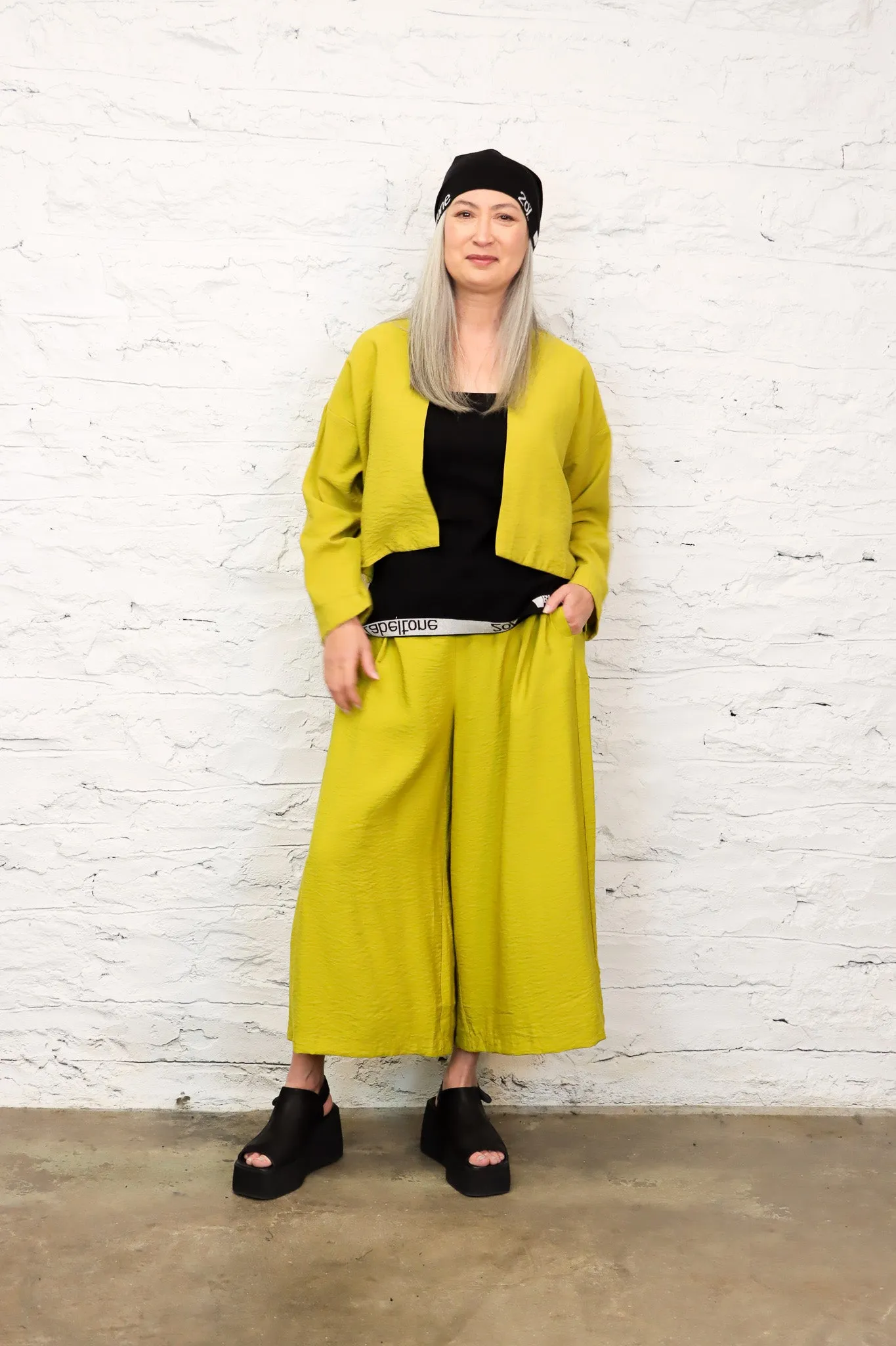 Amma Beauty Pants (2 Colors)