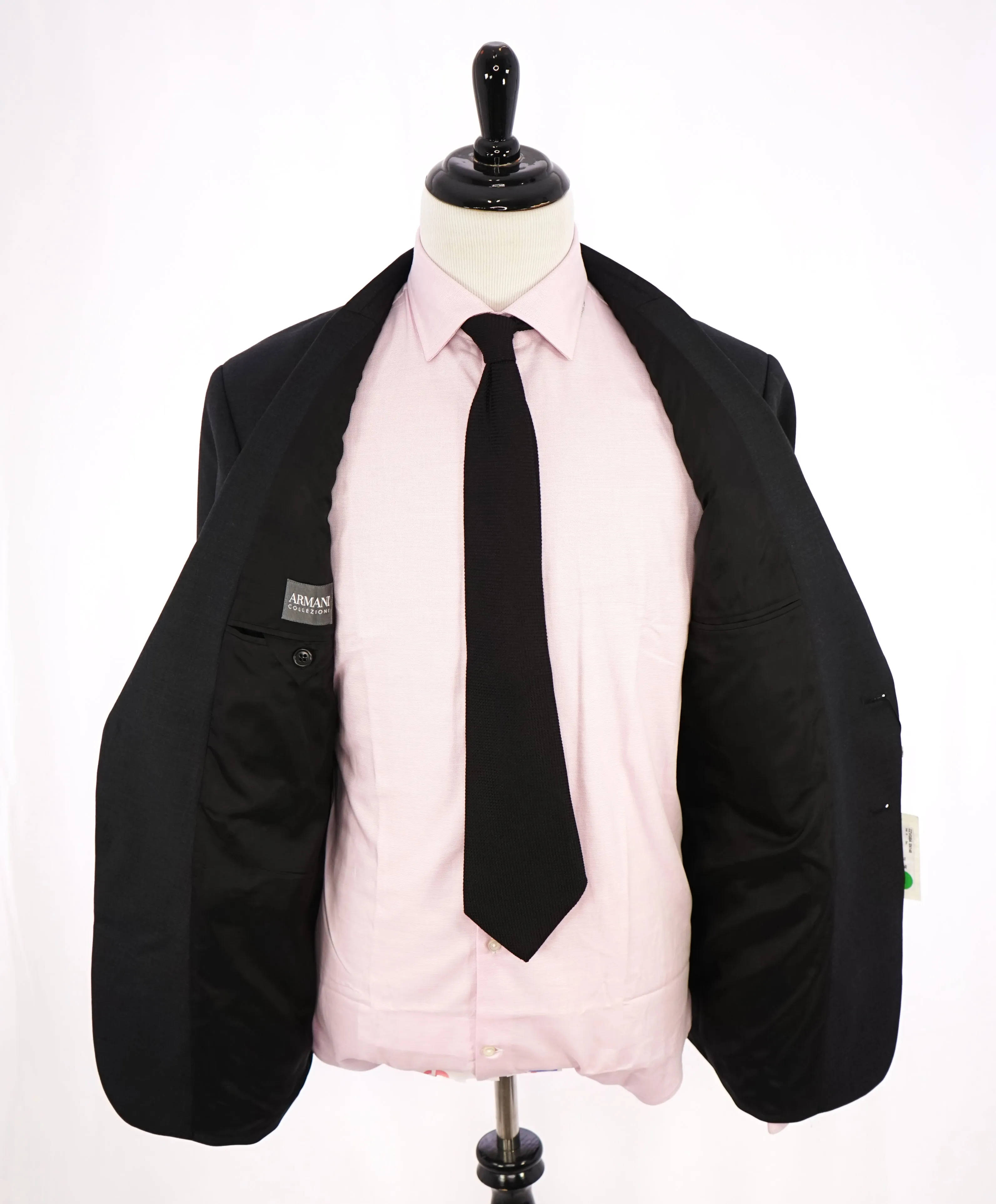 ARMANI COLLEZIONI - Classic Gray Charcoal Notch Lapel Suit - 46R