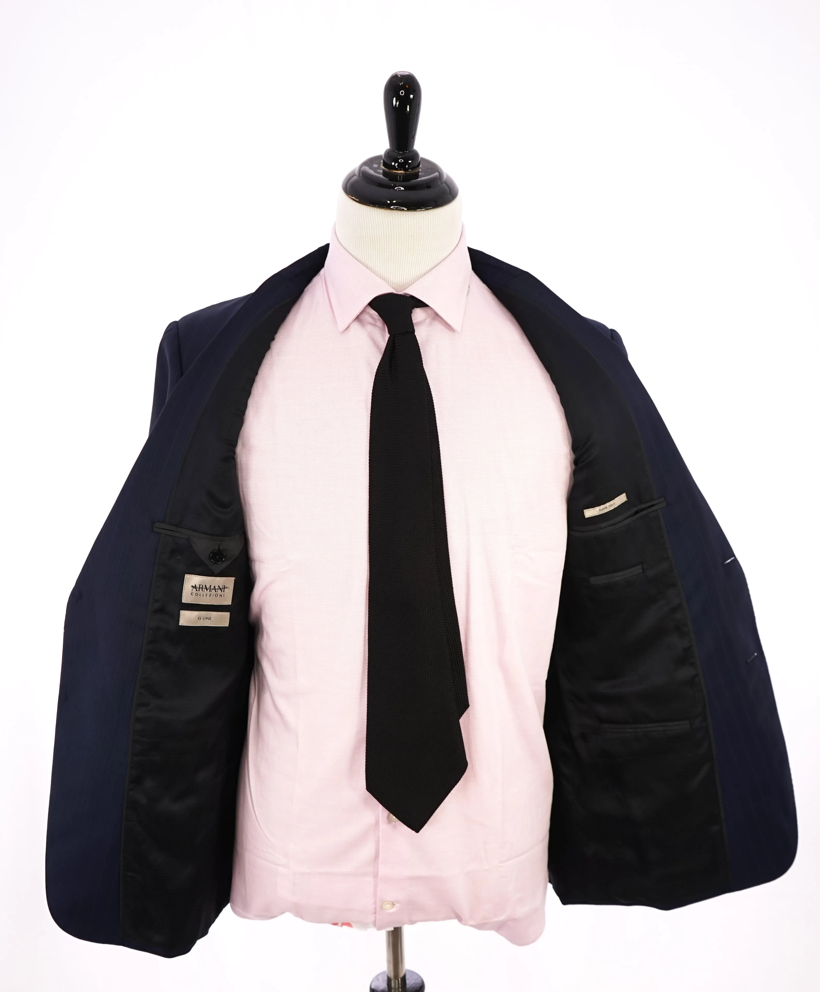 ARMANI COLLEZIONI - "EXECUTIVE Collection" Blue Stripe Super 150's Suit- 40R