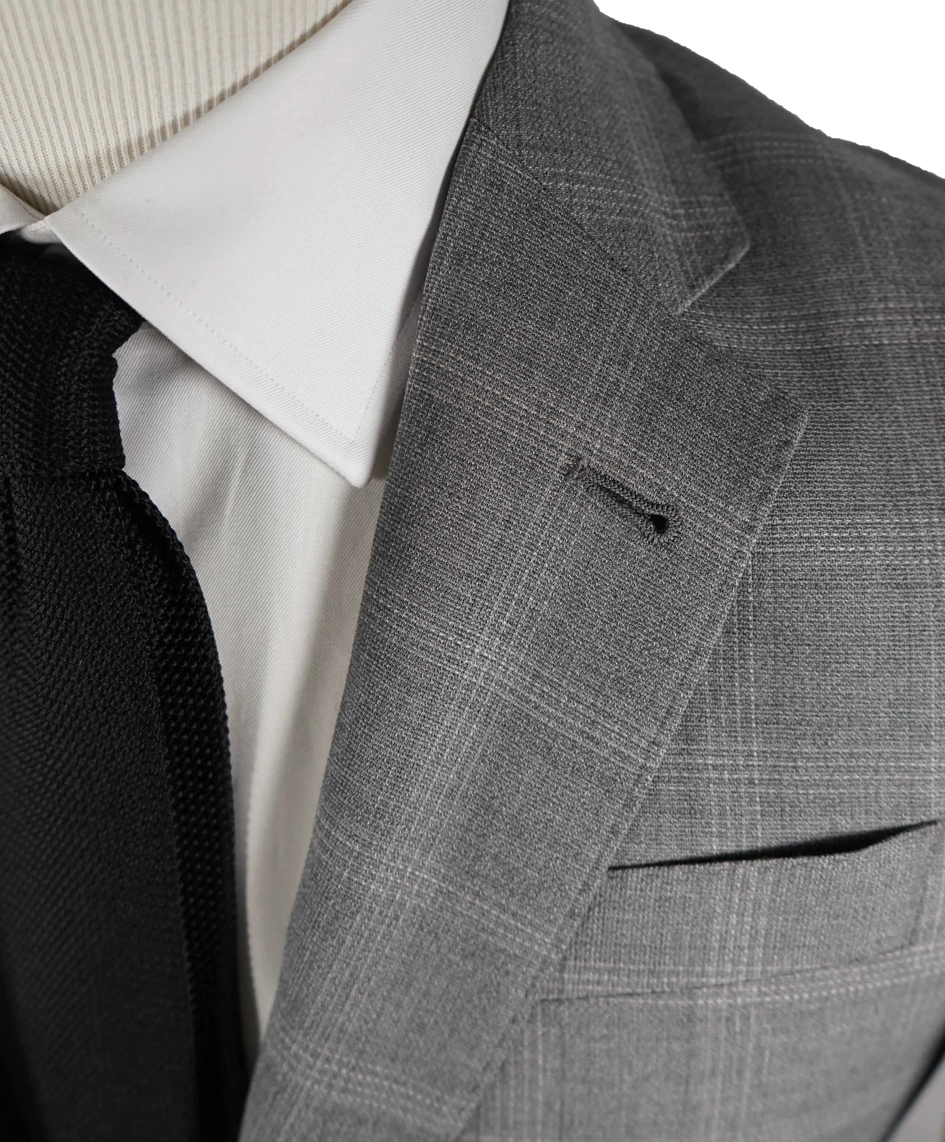 ARMANI COLLEZIONI - Textured Gray Plaid Check “G Line” Wool Suit- 40R