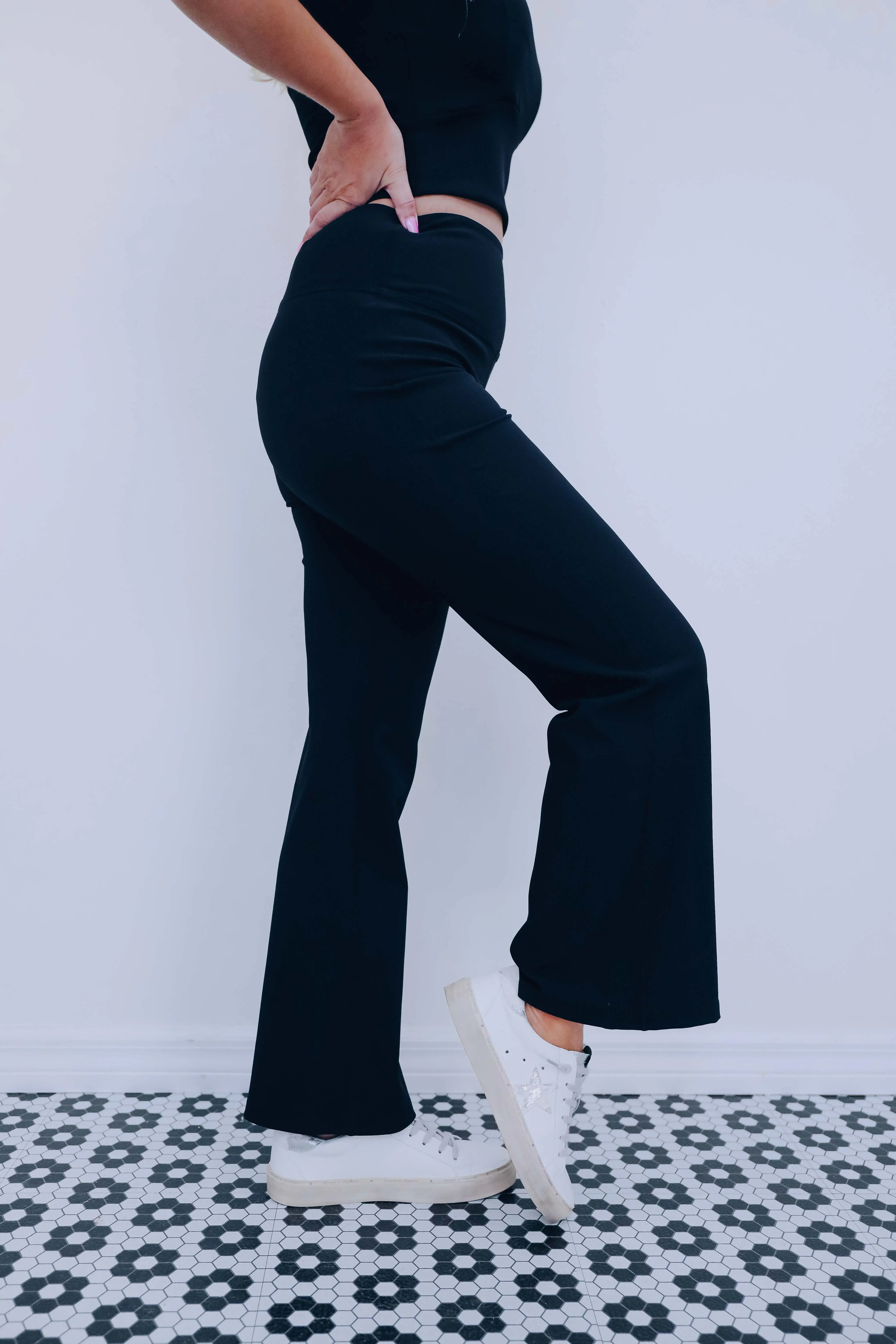Asana Active Ribbed Flare Pants - 3 Colors