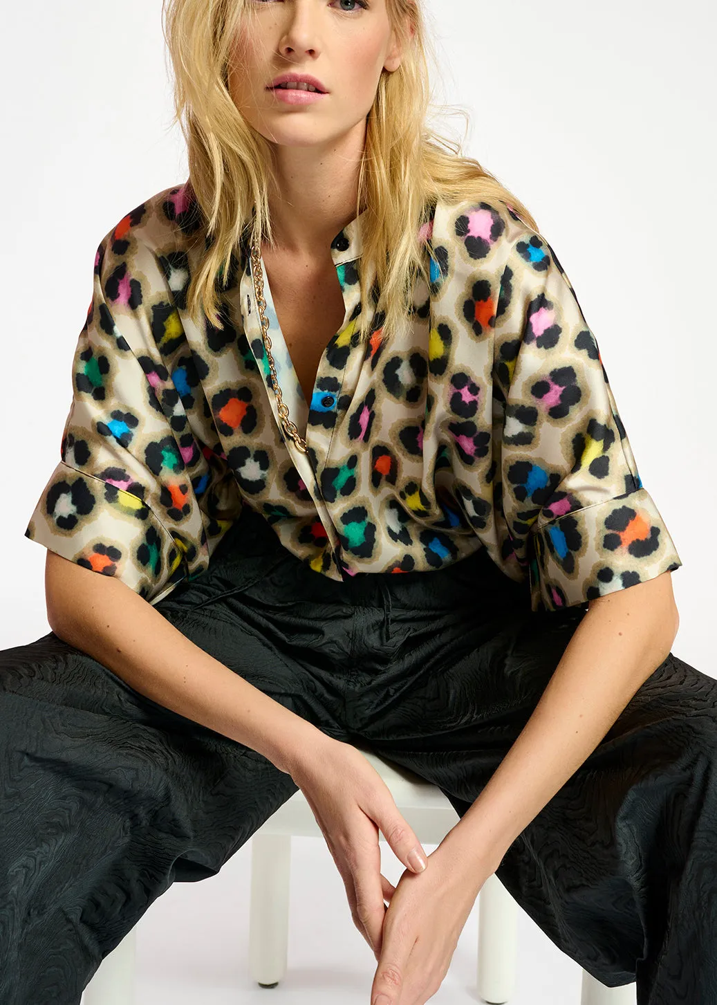 Beige oversized shirt with multicolor leopard print