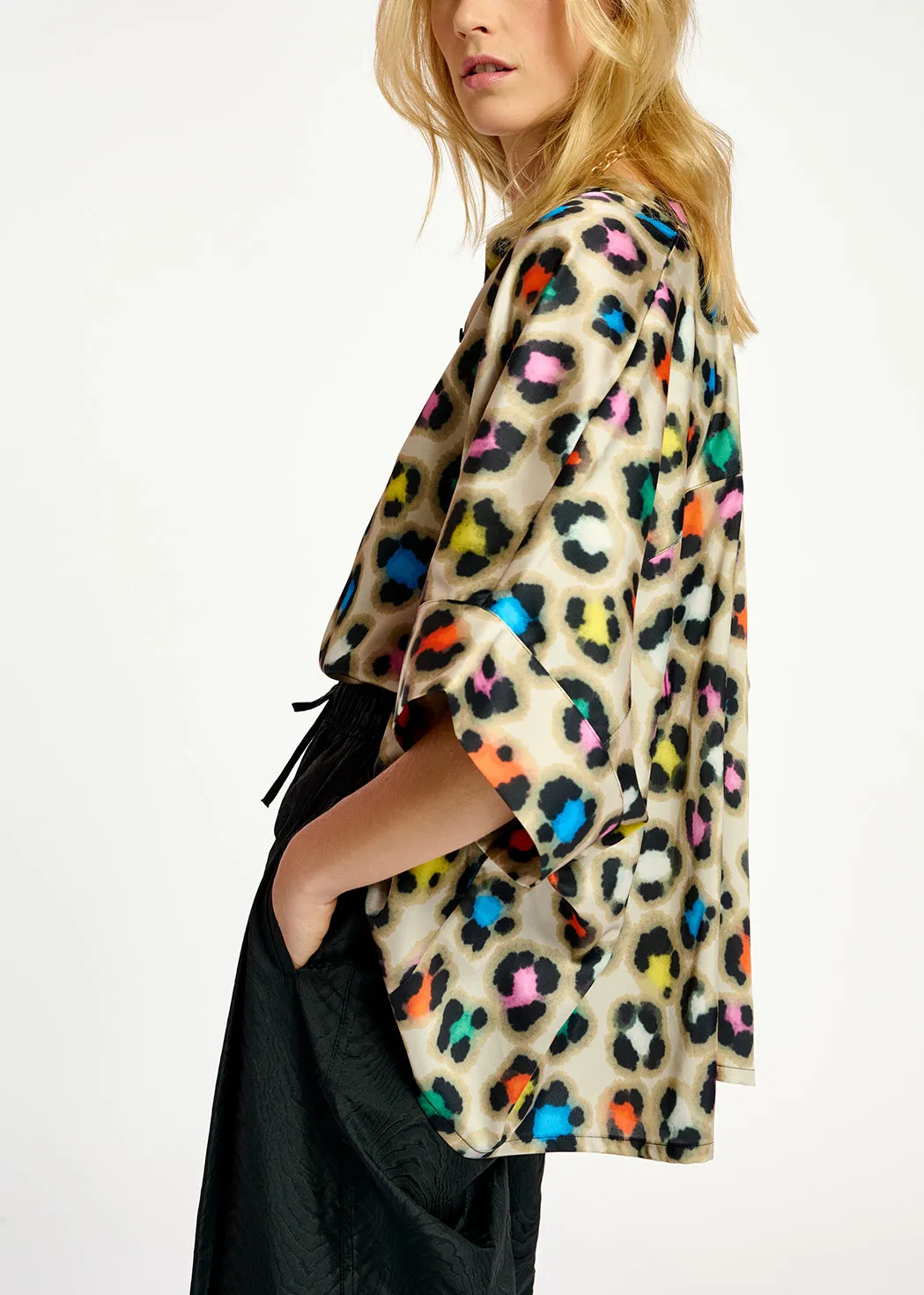 Beige oversized shirt with multicolor leopard print