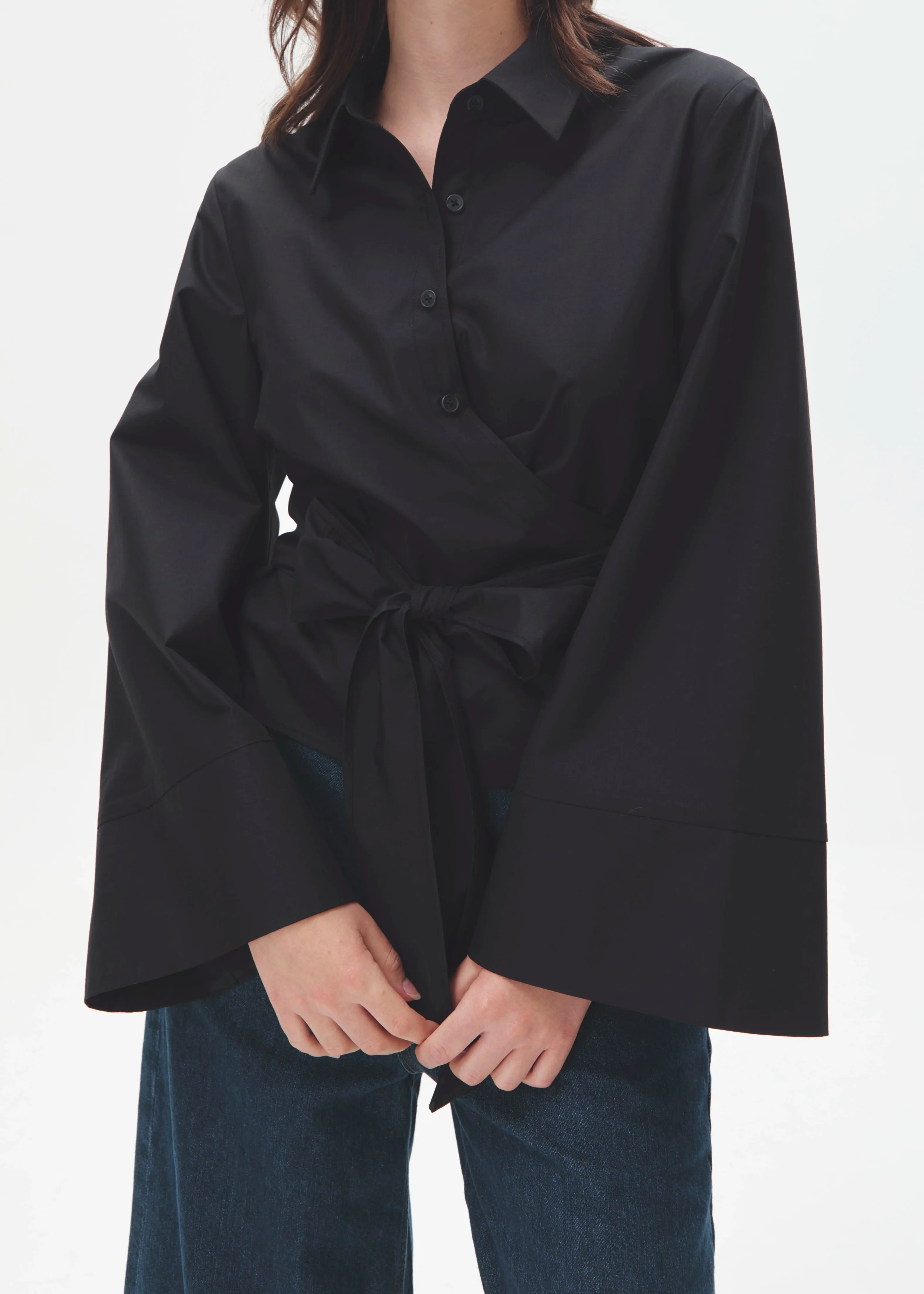 BLACK FLARED SLEEVE WRAP AROUND SHIRT