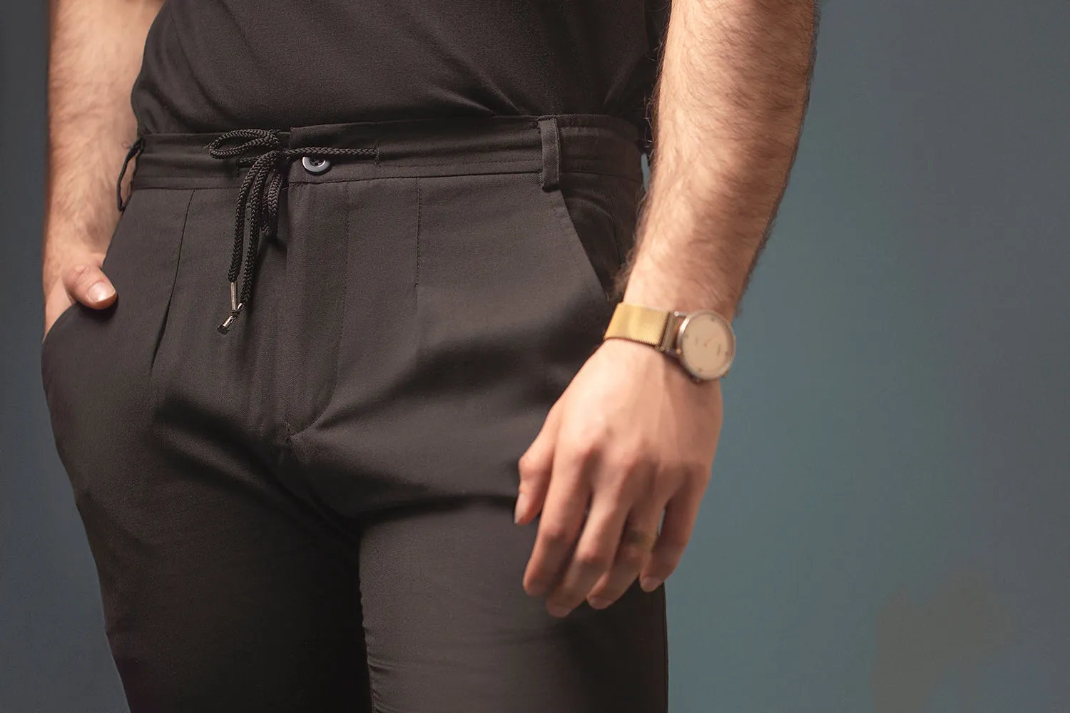 Black Single Pleated Drawstring trouser