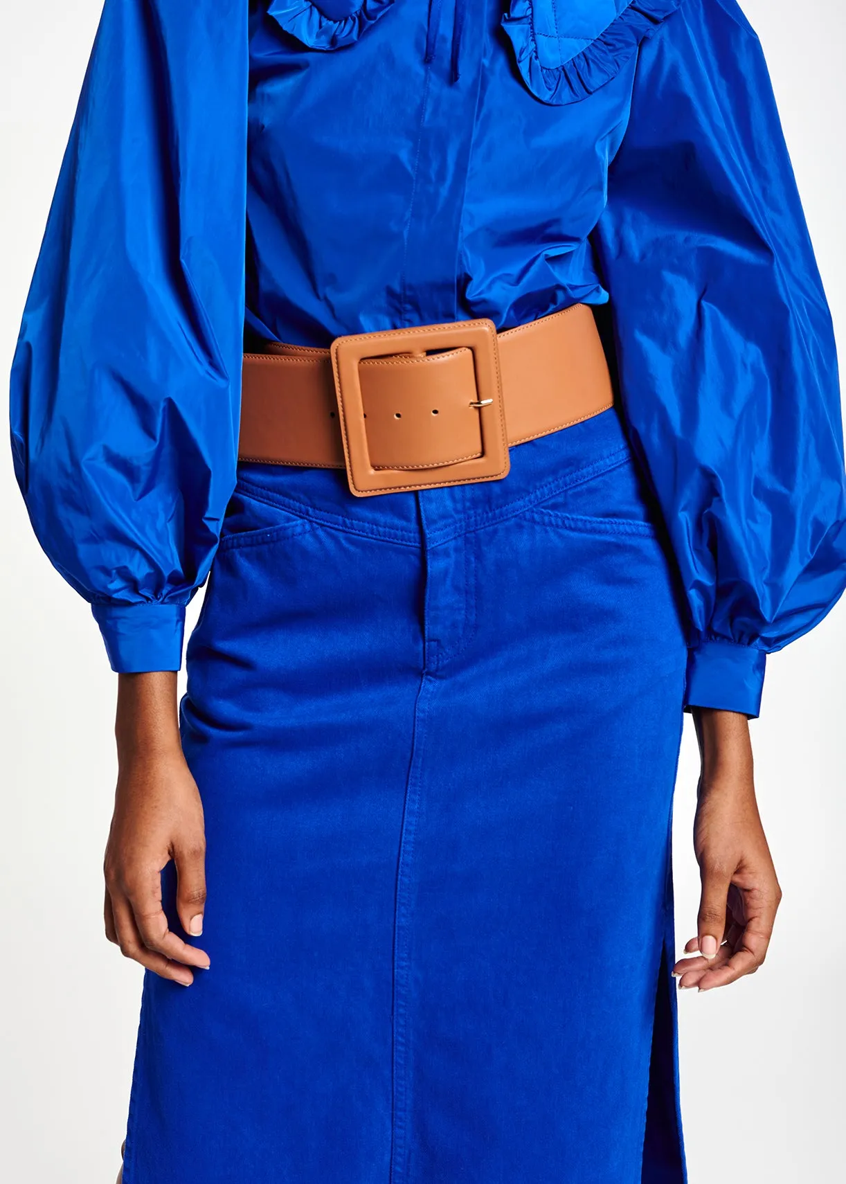 Blue puffed-sleeve top