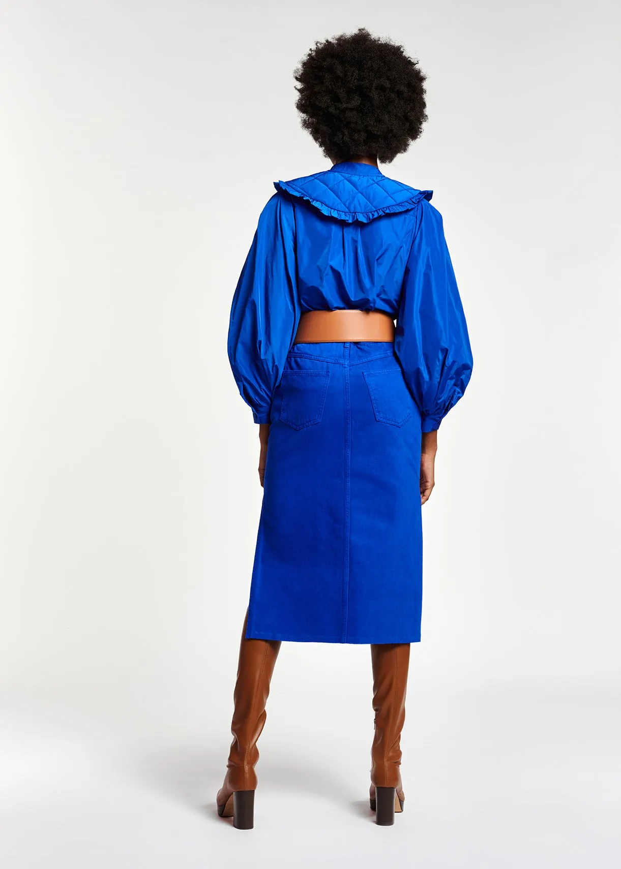Blue puffed-sleeve top