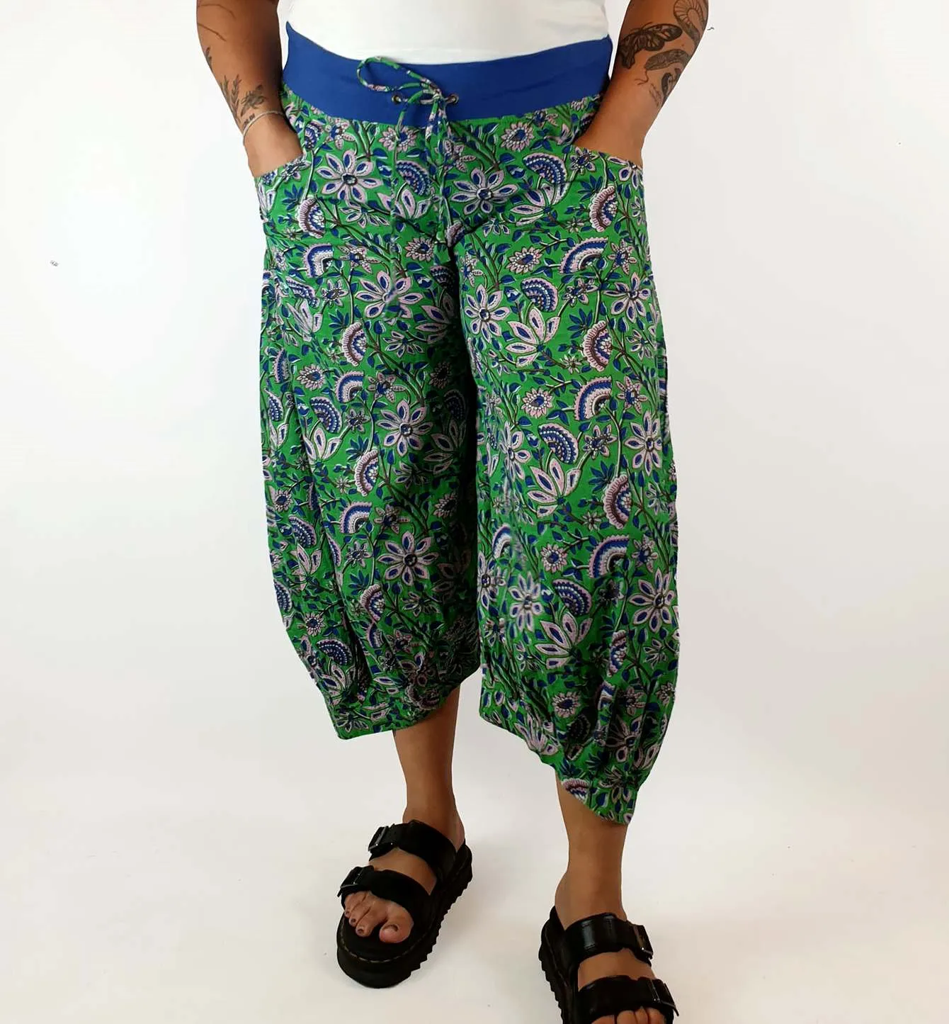 Boom Shankar green print cotton cropped pants size 16