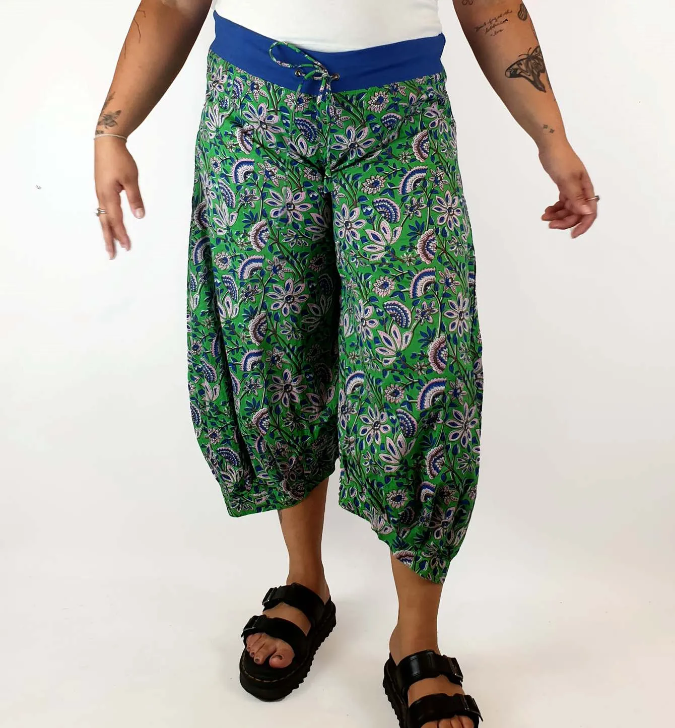 Boom Shankar green print cotton cropped pants size 16
