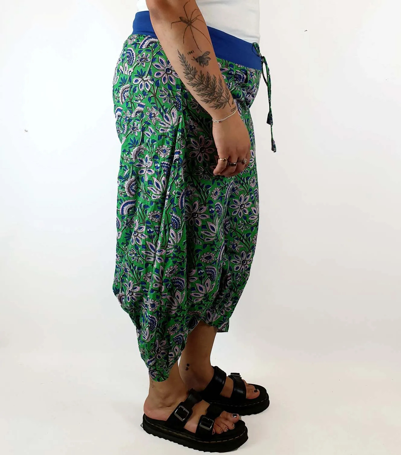 Boom Shankar green print cotton cropped pants size 16
