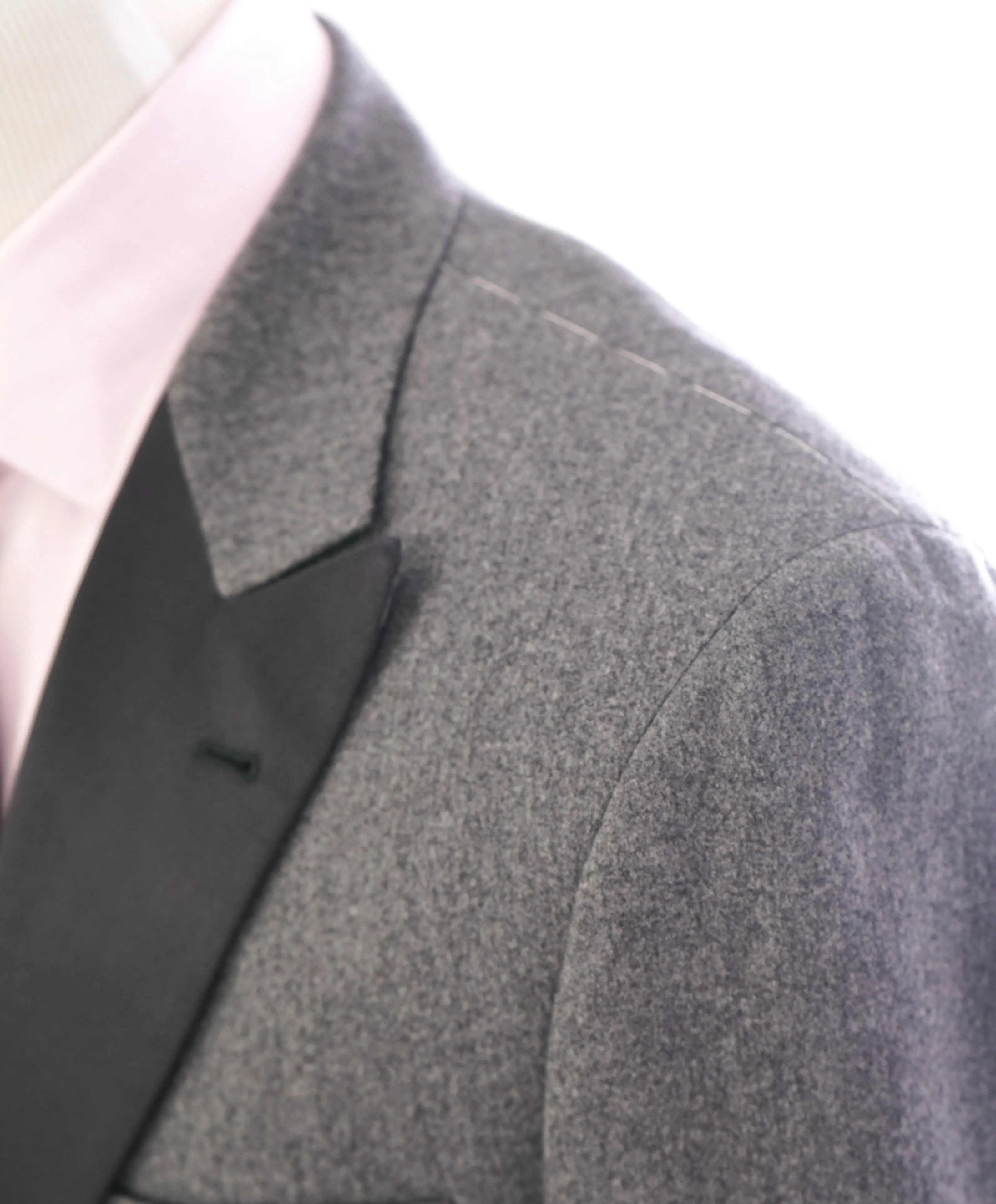BRUNELLO CUCINELLI - Gray & Black CASHMERE/Wool/Silk Flannel Tuxedo Suit - 40R