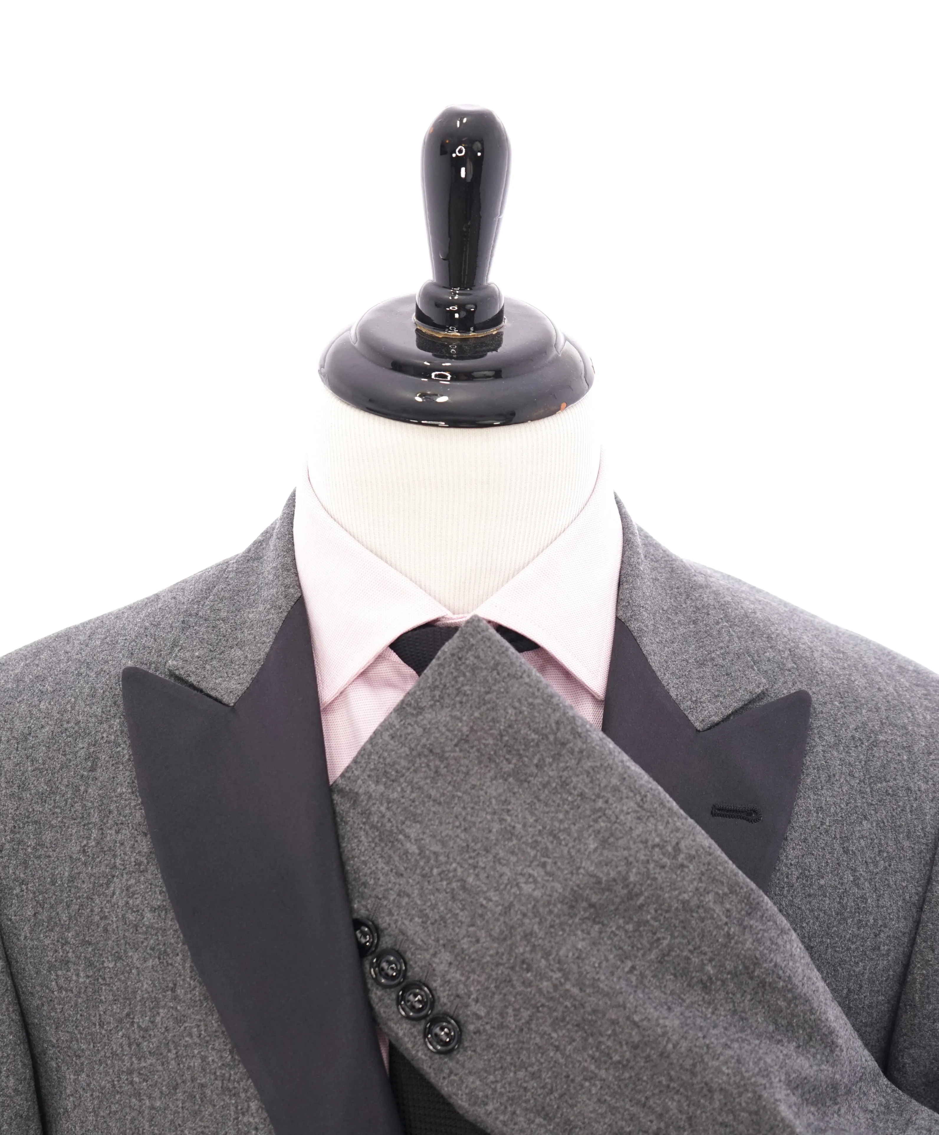BRUNELLO CUCINELLI - Gray & Black CASHMERE/Wool/Silk Flannel Tuxedo Suit - 40R
