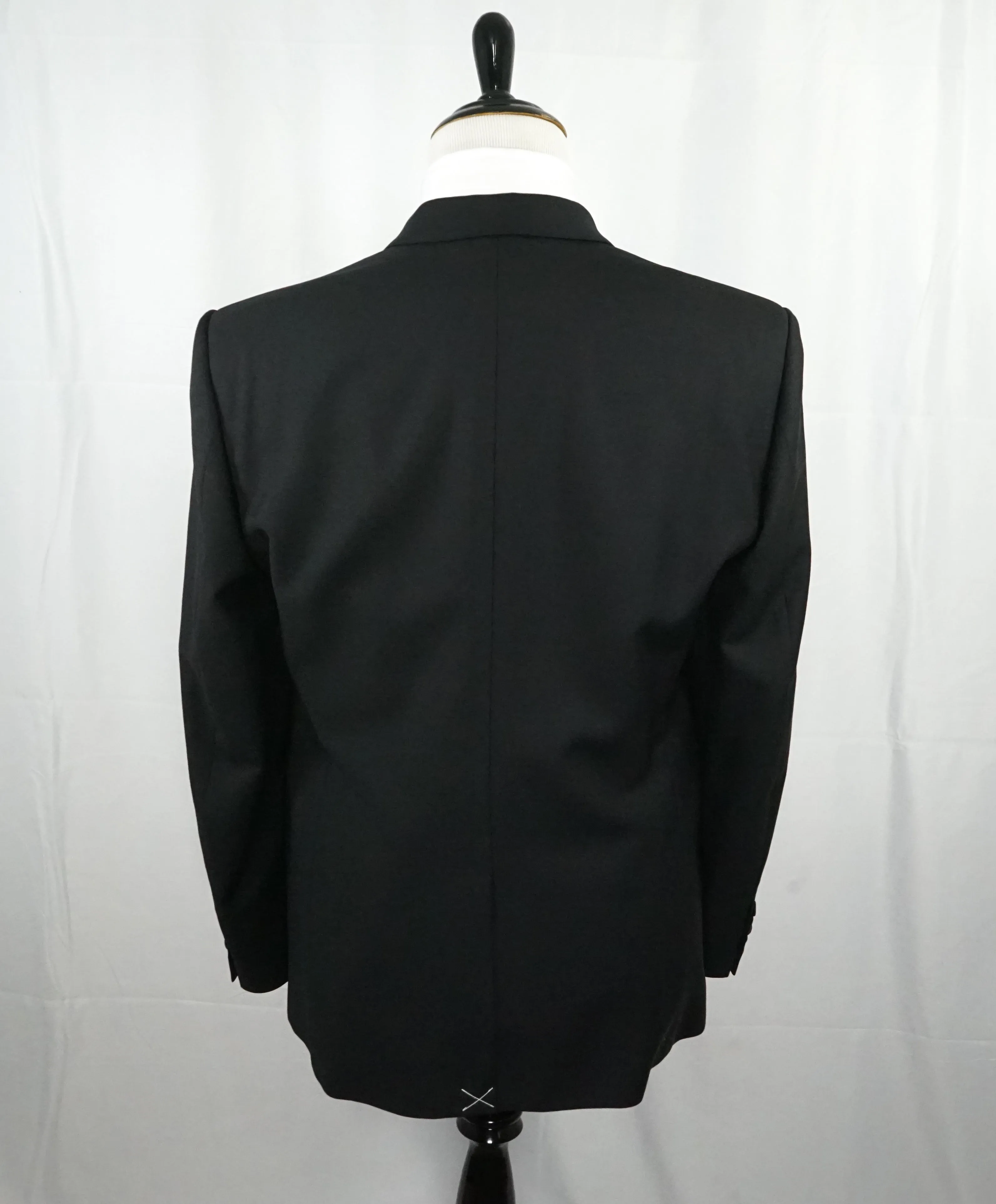 BURBERRY LONDON - Made In Italy Wool & Mohair Tuxedo Suit - 44R