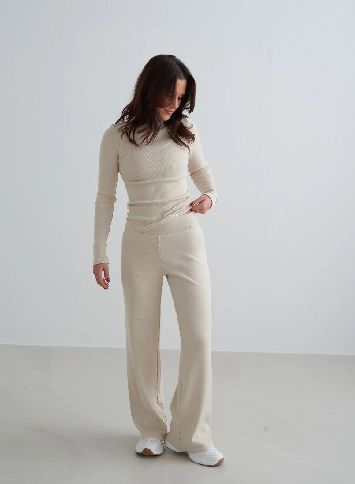Café Au Lait Ribbed Wool Petite Wide Pants
