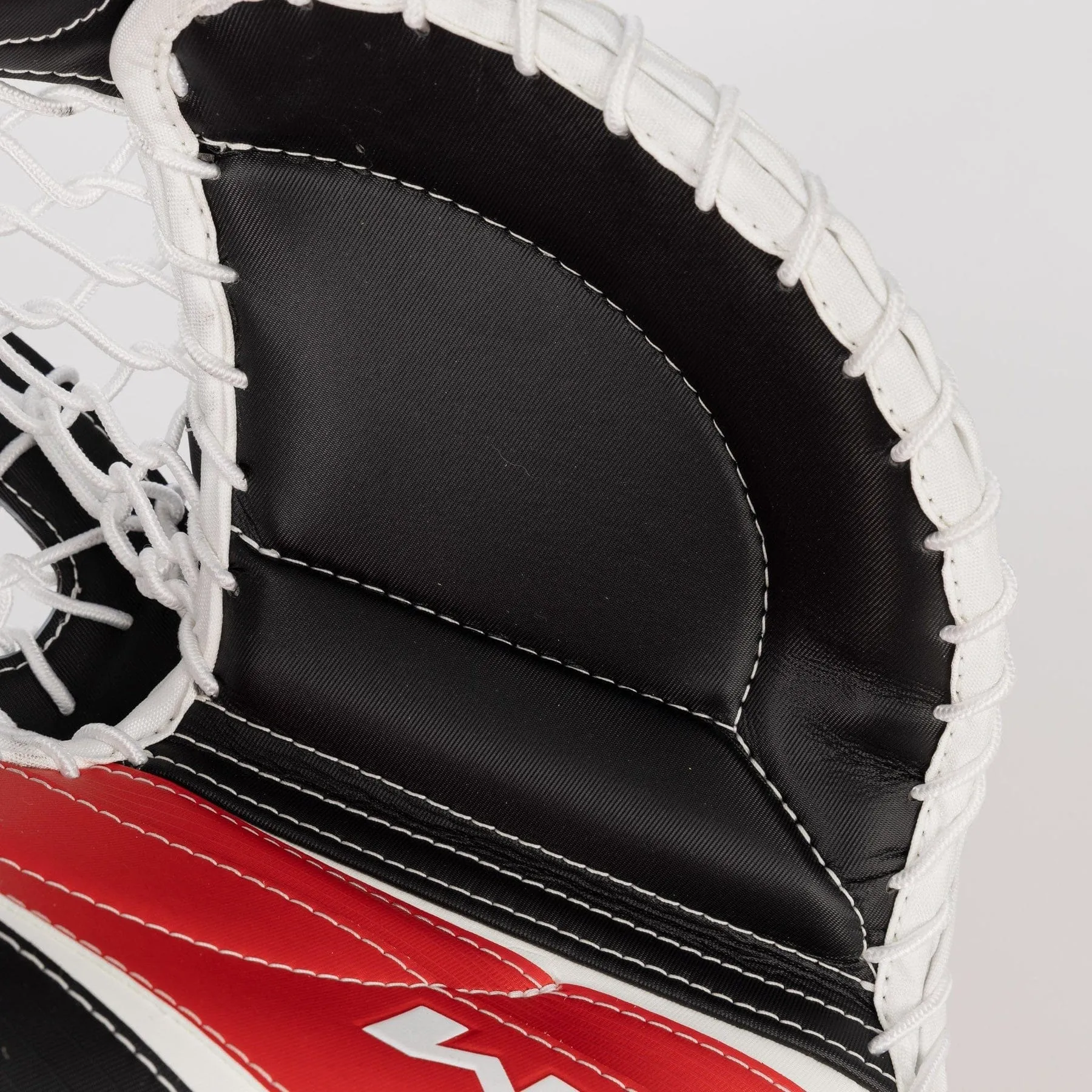 CCM Extreme Flex 6 Senior Goalie Catcher - 580 Degree