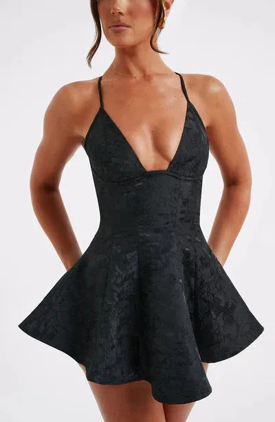 Chic Flared Dress for Every Occasion