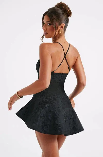 Chic Flared Dress for Every Occasion