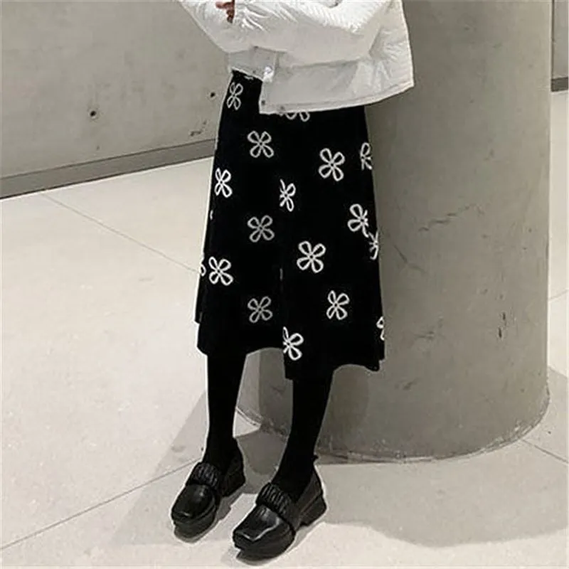 Clover Floral Knitted Midi Skirts