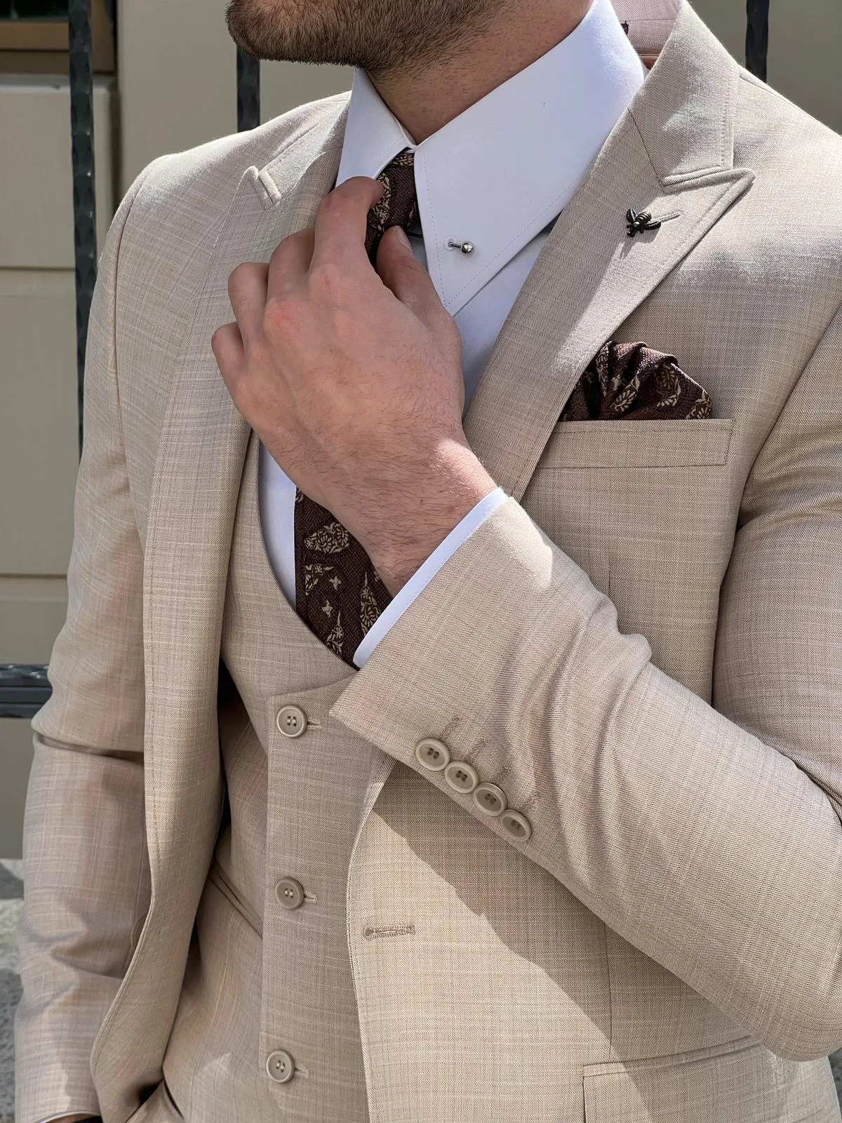 Edmond Beige Slim Fit Peak Lapel Wool Suit for All Occasions