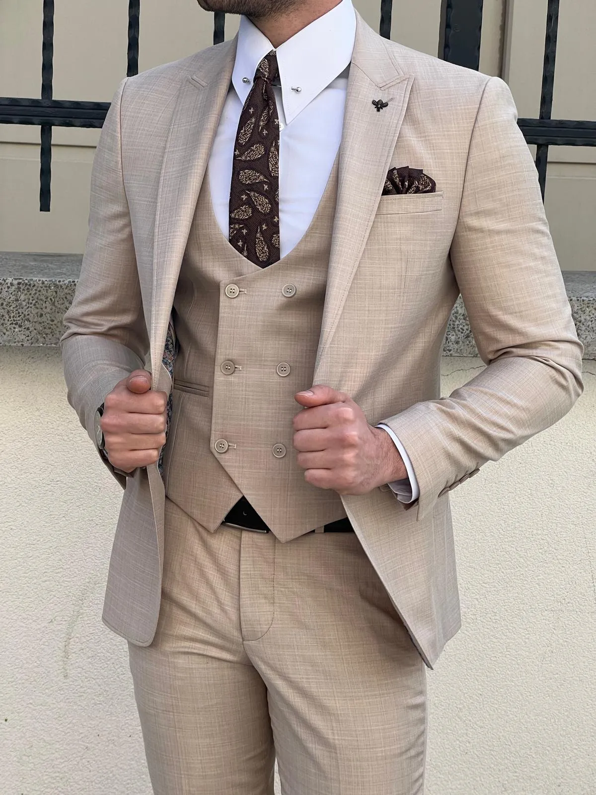 Edmond Beige Slim Fit Peak Lapel Wool Suit for All Occasions