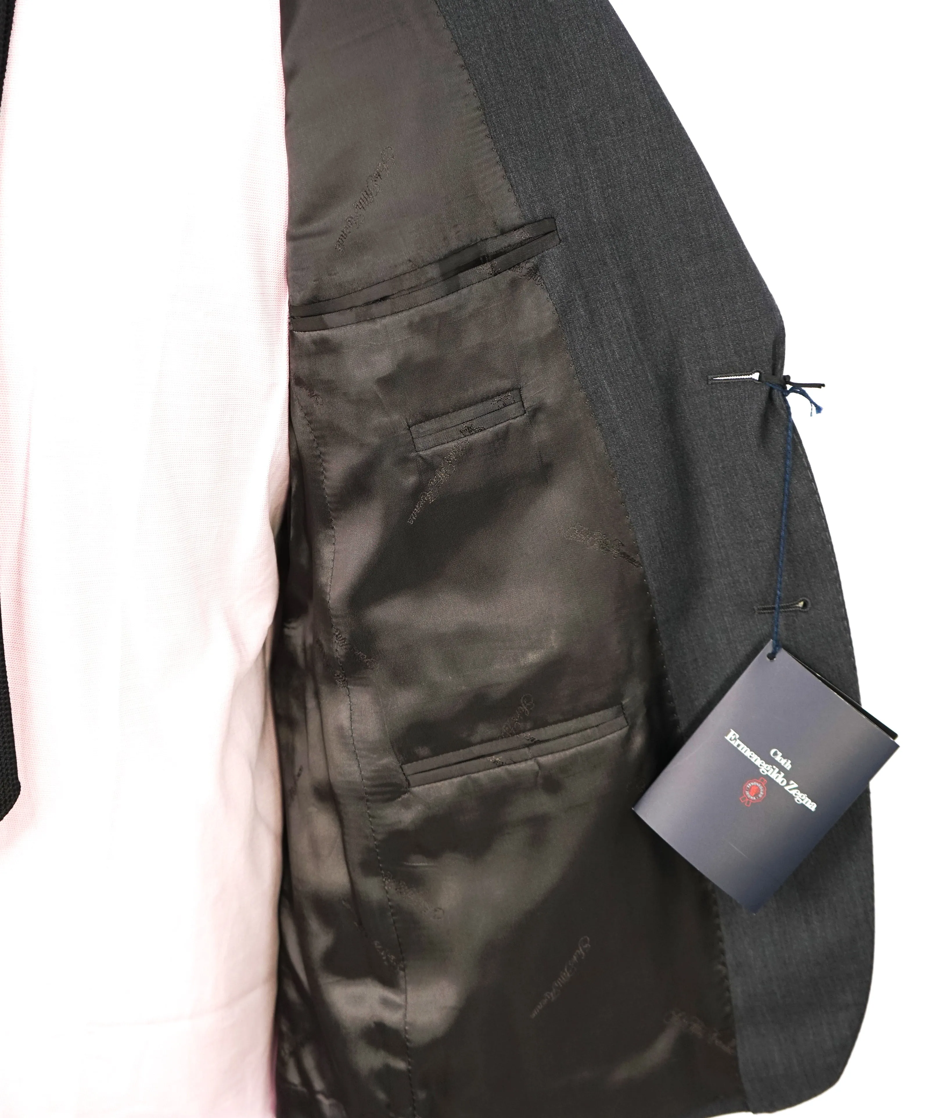 ERMENEGILDO ZEGNA - "Classic" SAKS FIFTH AVENUE *SILK* Gray Suit - 40R