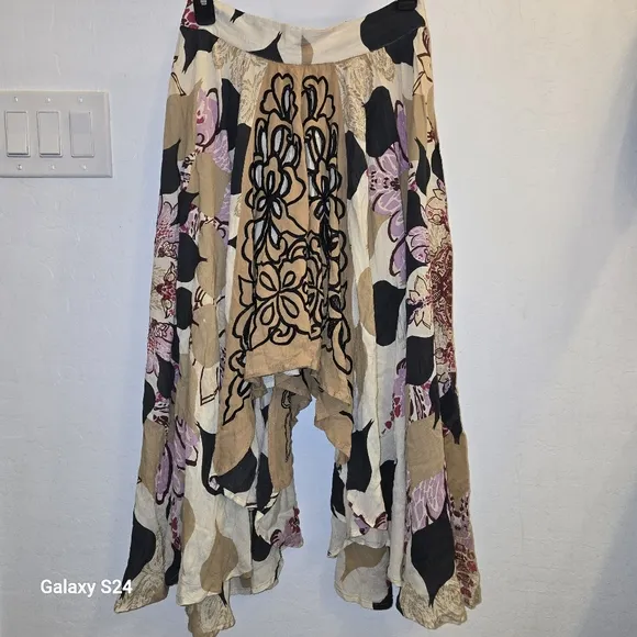 Free People Black and Tan Vintage  Asymmetrical Midi Skirt Size 6