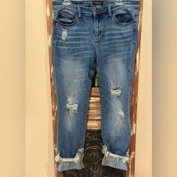 Judy Blue blue jean cropped pants
