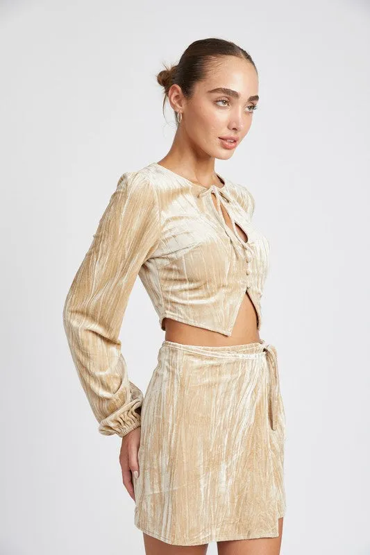 Long Sleeve Keyhole Velvet Crop Top