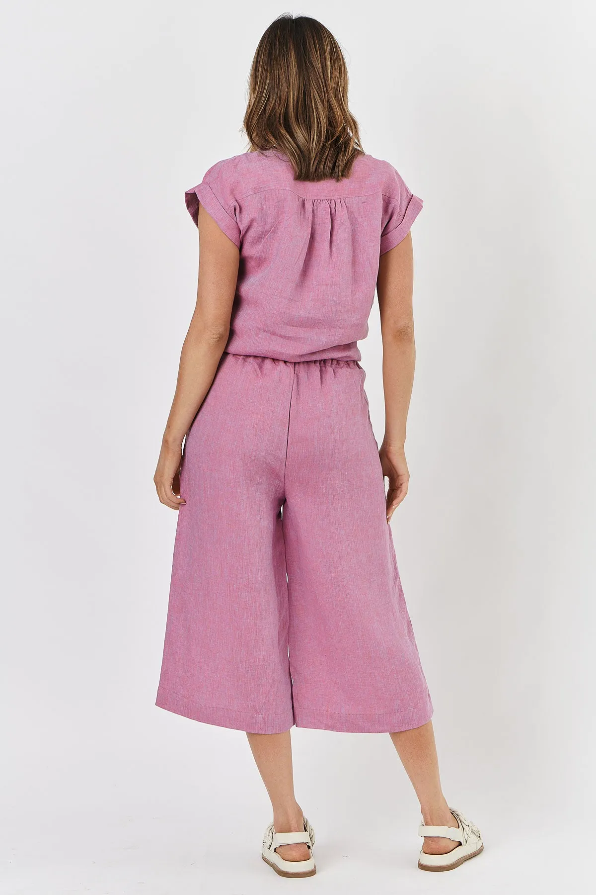 Naturals by O & J Cropped Linen Pants in Taffy GA438