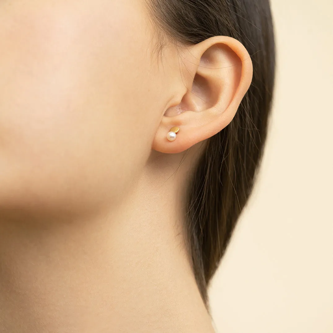 Pearl Drop Studs | E6101P