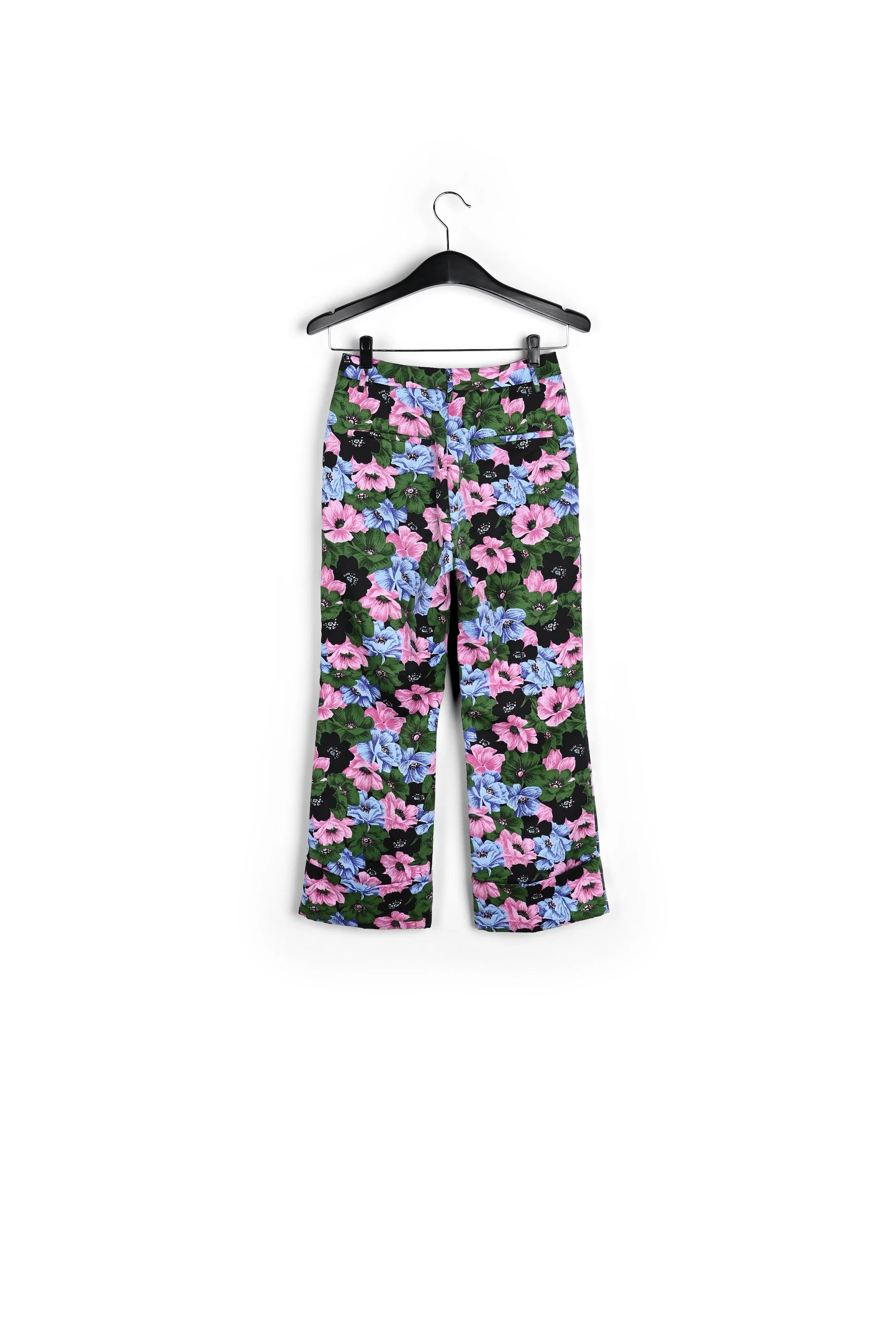 Short flared pants
