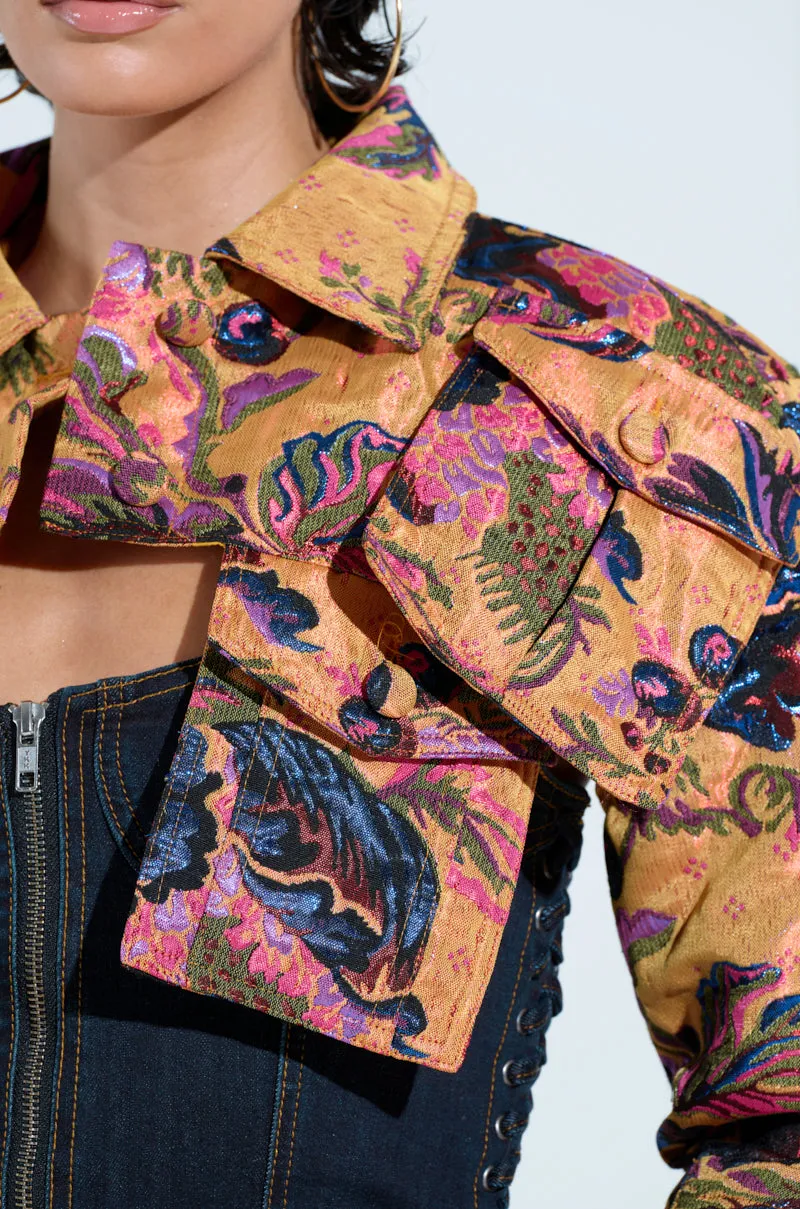 ULTRA CROP CARGO BOMBER