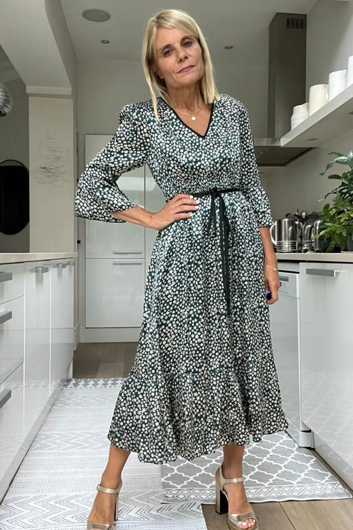 Valleri V Neck Daisy Print Dress - Green Multi - Regular