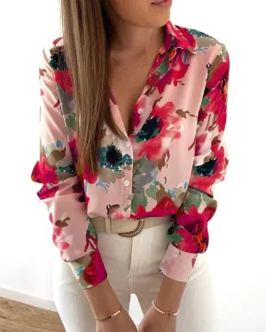 VelaVie - Blouse with flowers and long sleeves.