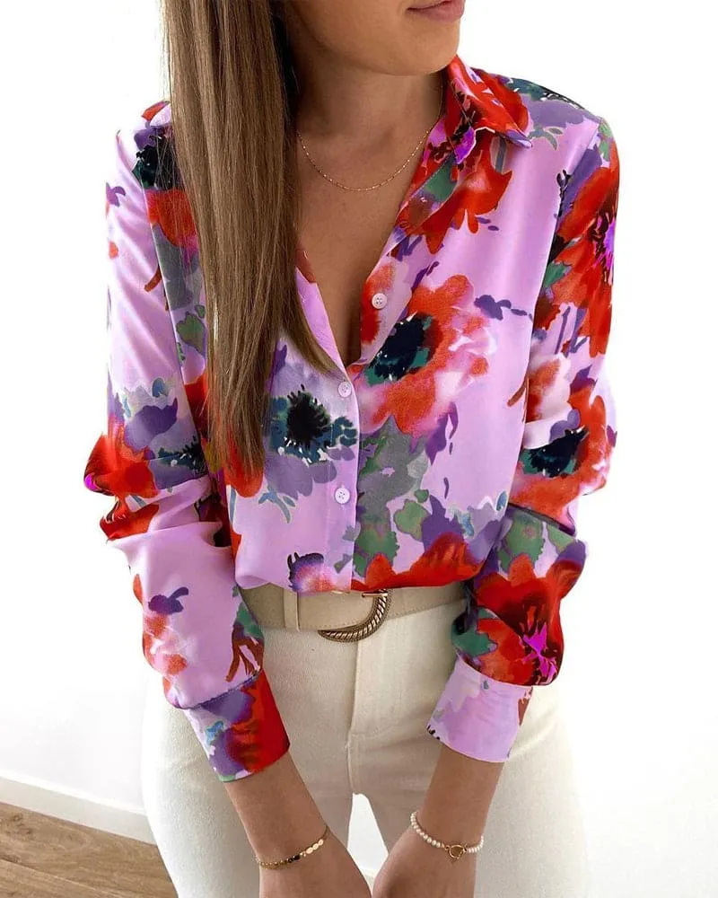 VelaVie - Blouse with flowers and long sleeves.