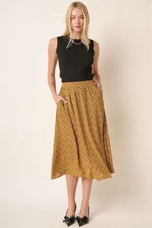 Versatile Printed Midi Skirt for a Chic Casual Look