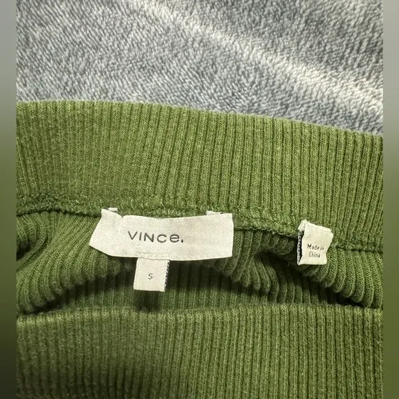 VINCE women’s ribbed dark green midi pull on skirt small boho summer fem…
