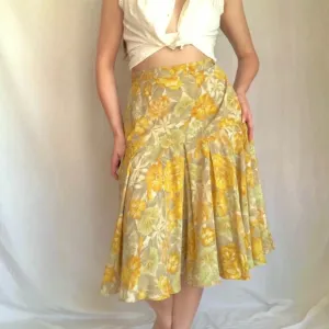 Vintage 70s / 80s Floral Skirt 🌻 Cottagecore Midi Prairie Boho Chic Yellow