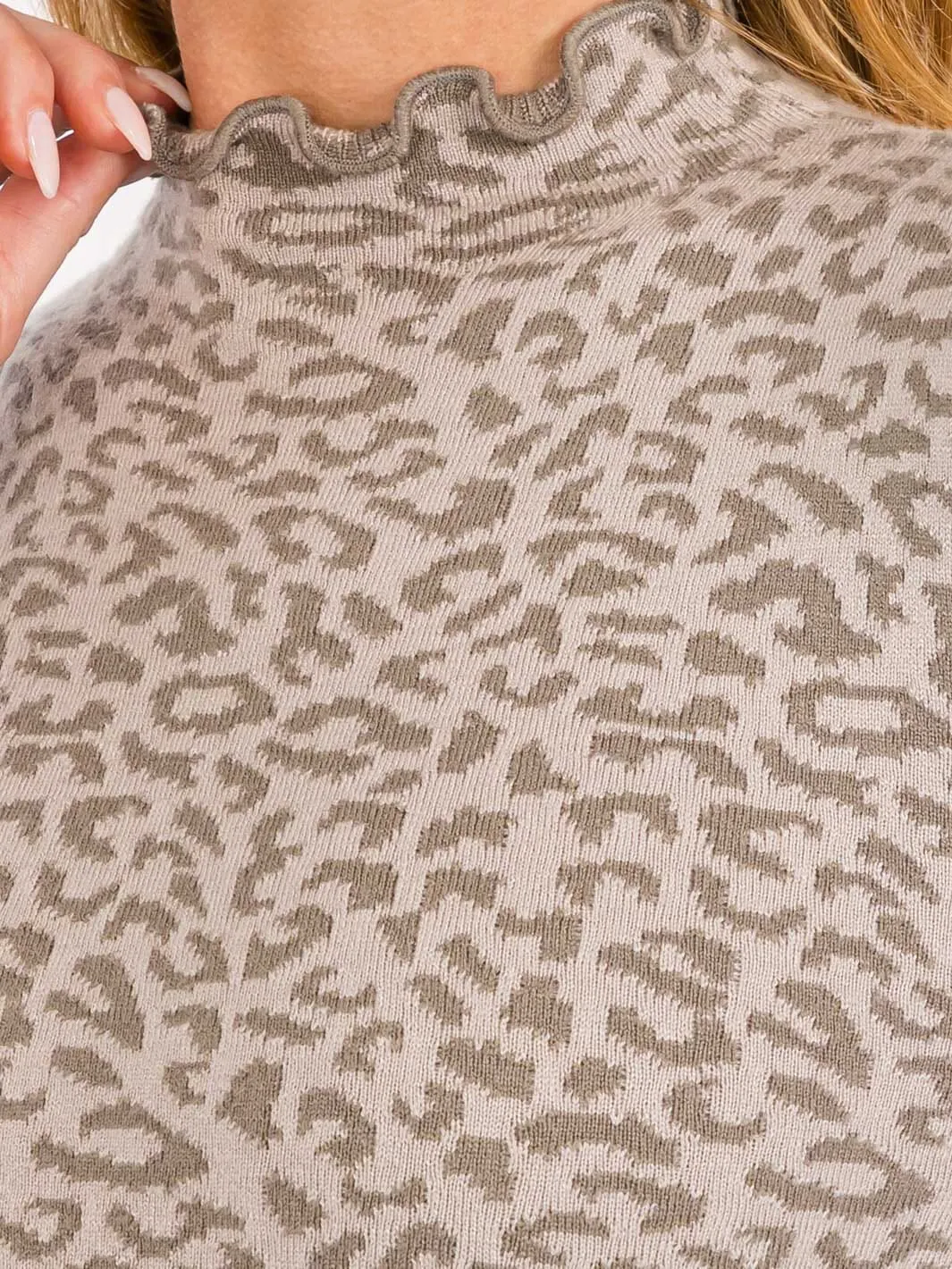 WOMEN'S LONG SLEEVES MOCK NECK ANIMAL PRINT TOP