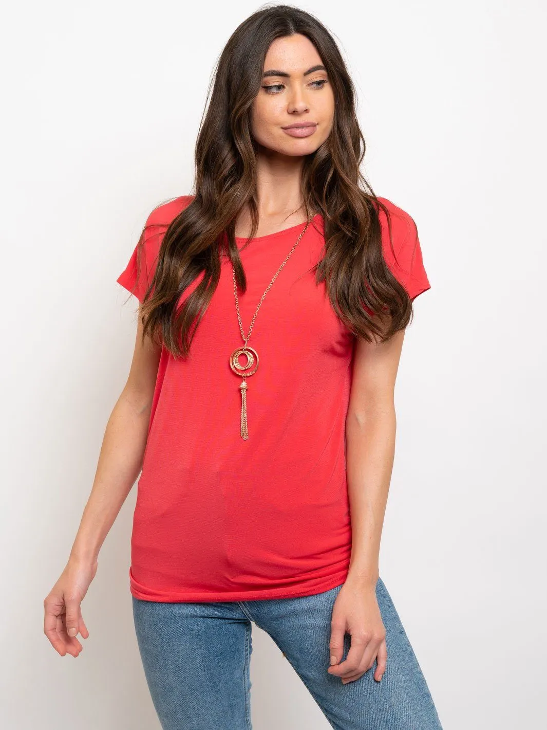 WOMEN'S ROUND NECK TOP WITH NECKLACE