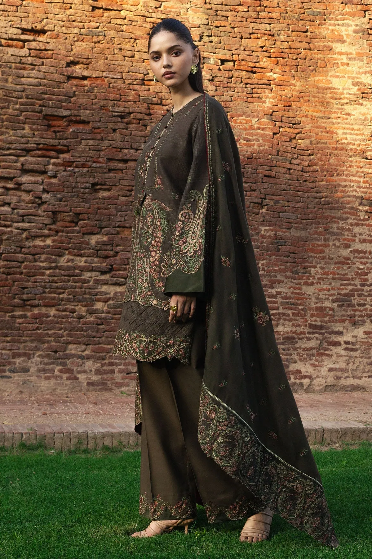 Zara Shahjahan | Winter Collection 2024 | ZOHREH D5